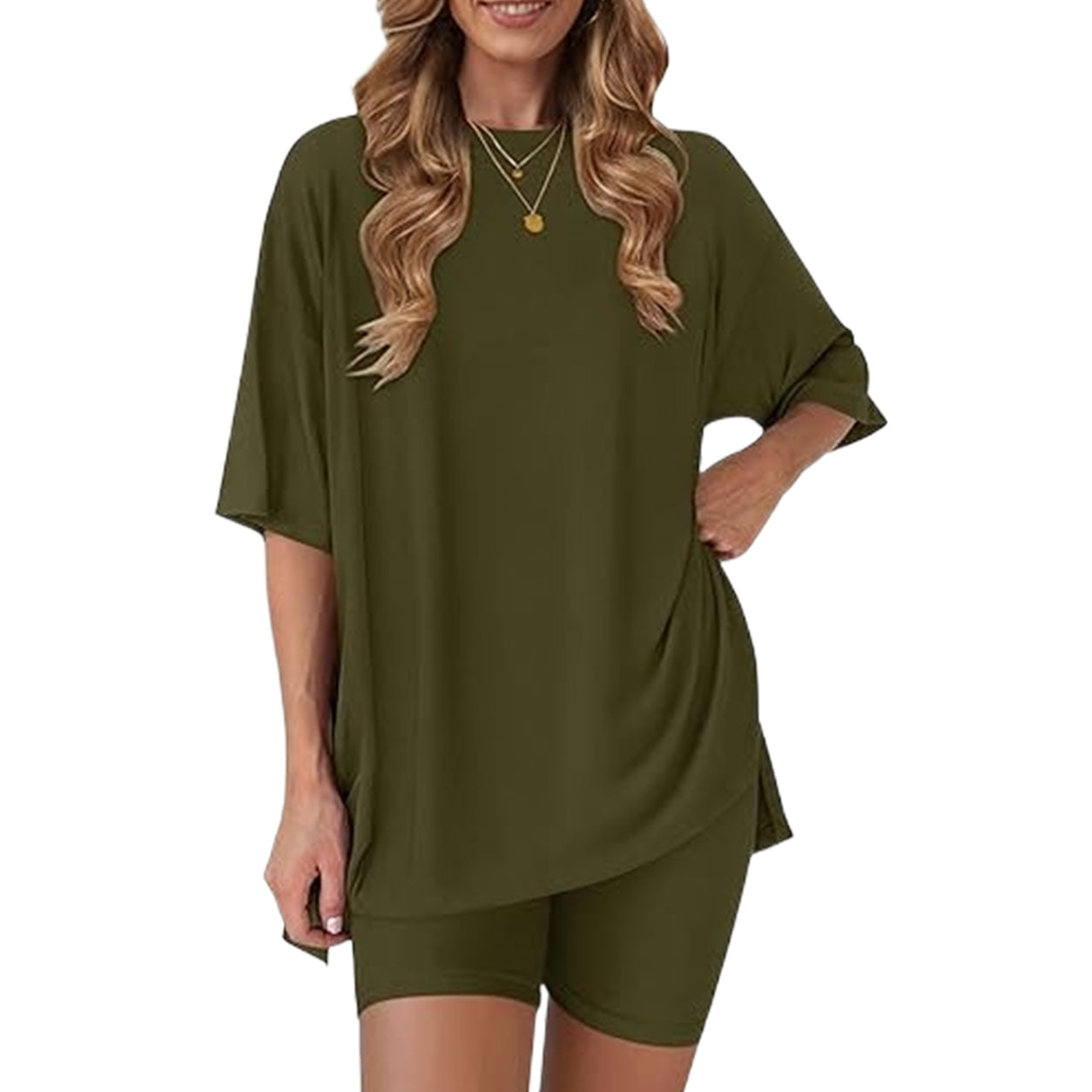 ✨Women's two-piece set: slit-hem shirt paired with shorts✨